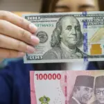 Nilai Tukar Rupiah ke Dolar AS Melemah, Tembus Rp18.100